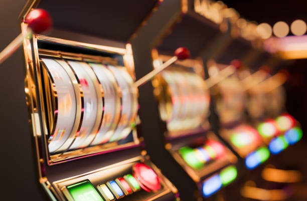 Mega Moolah bonus round with free spins display